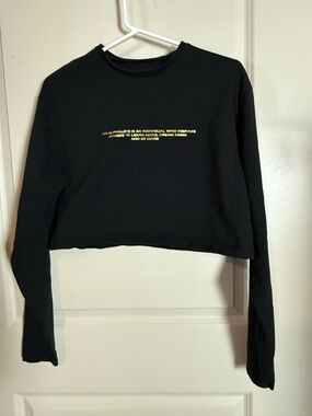 Alphalete Women’s Black Cropped Long Sleeve Tee